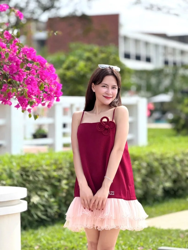 Tìm hiểu năm sinh của Ca sĩ Hà Nhi sinh năm bao nhiêu